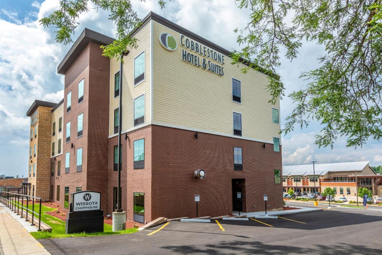 Cobblestone Hotel & Suites Hartford Екстериор снимка